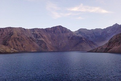 La descarga al mar de casi tres embalses El Yeso durante el invierno evidencia la urgencia de contar con medidas para una mejor gestión y almacenamiento de agua